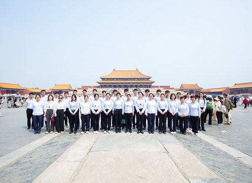 开云手机端·官方版入口-开云online（中国）组织开展走进故宫博物院活动